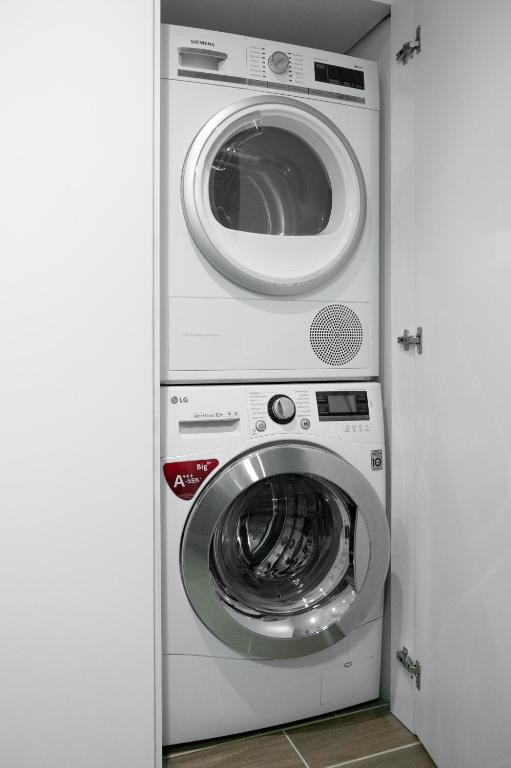 IPELHOME - Plaka Boutique Apartments photo