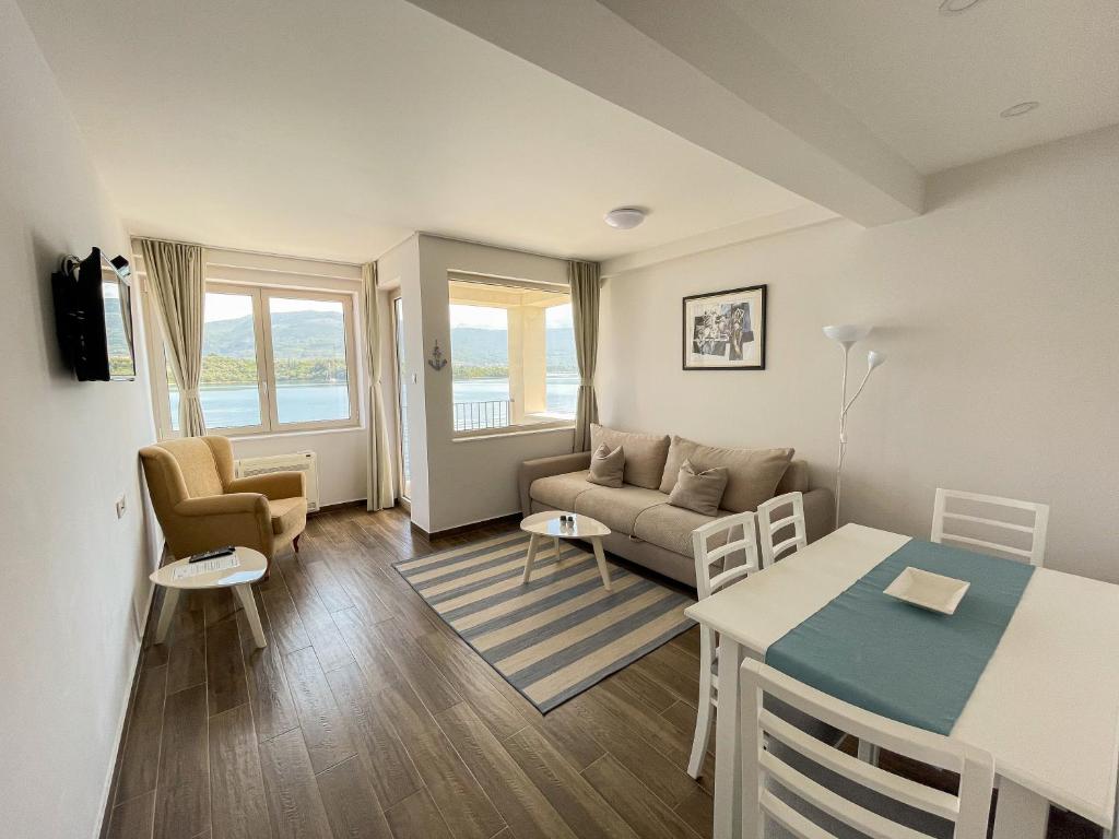 Apartments Maestral - 2