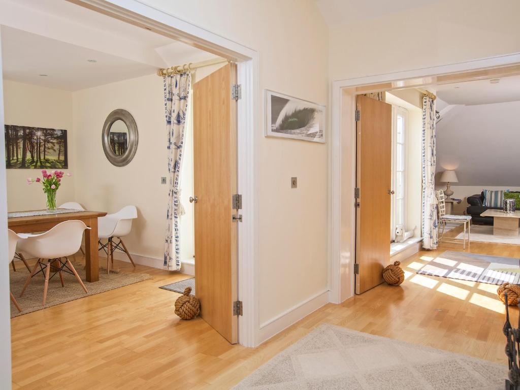 Ocean View Apartment, Thurlestone photo 2