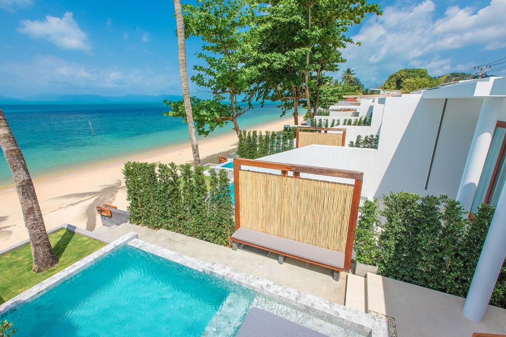 White Whale Beachfront Poolvilla photo