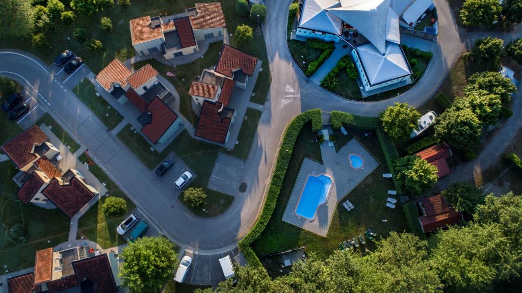 Room in Holiday house - Albavillage residence Large apartment for 4 people
