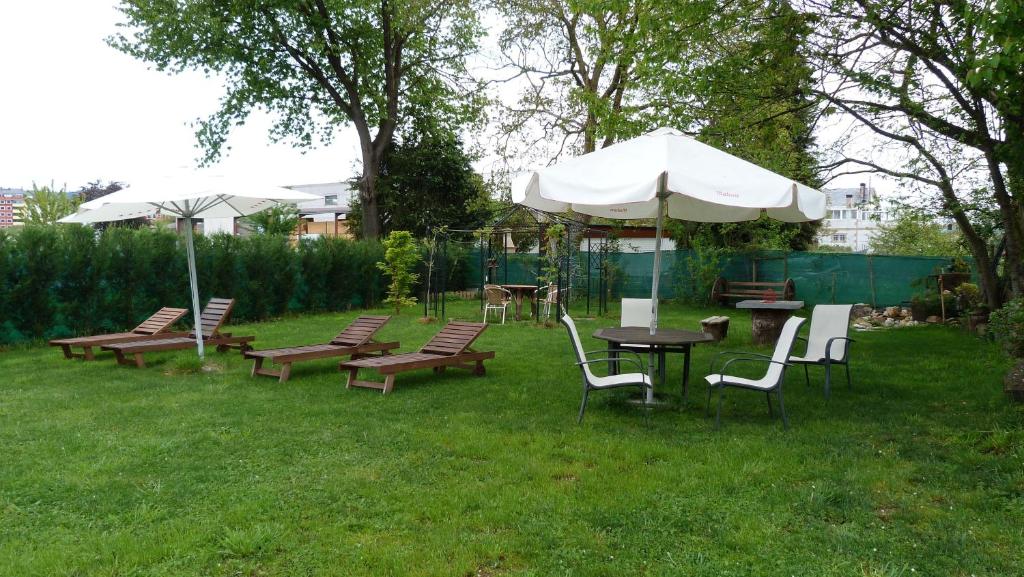 Pension Albergue A Pedra — Hotel in Sarria