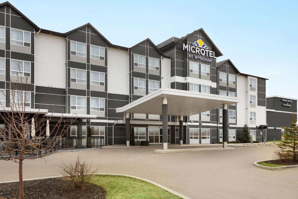 Microtel Inn & Suites by Wyndham Bonnyville photo