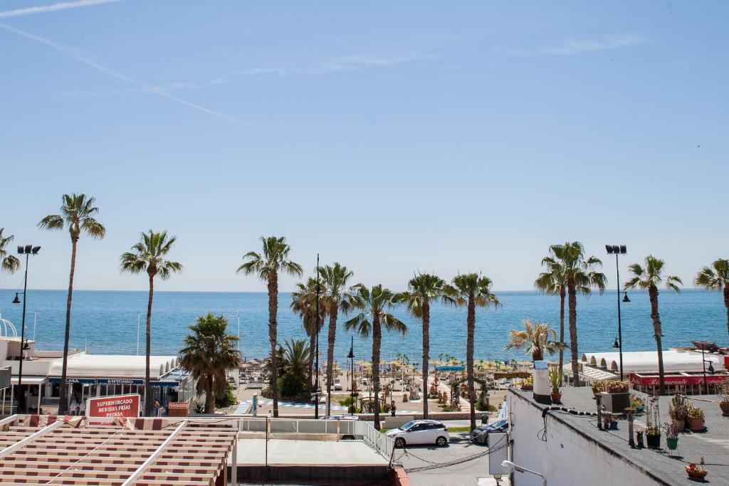 Spacious 200 sq.m. penthouse with sea view terraces, Torremolinos