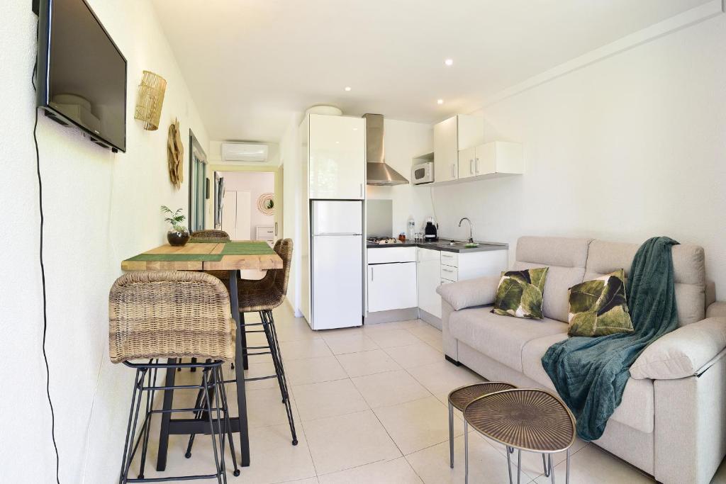Apartamento con jardincito en el centro de CADAQUÉS - 3