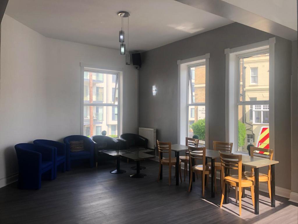 Bar/lounge