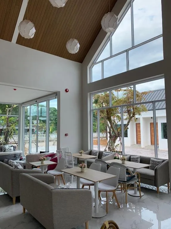 Busaba Bella Hotel, hotel in Sichon