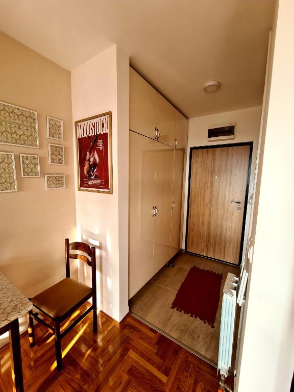 Lilly Dream Home Apartment Retro Back to 60s and 70s Sarajevo - 3