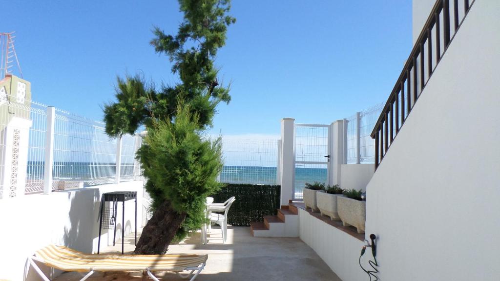 Apartamento primera linea de playa WIFI gratis - 1