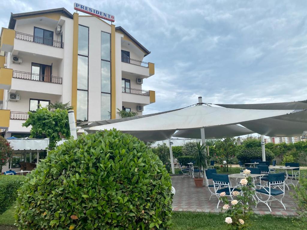 Hotel President — Hotel in Golem