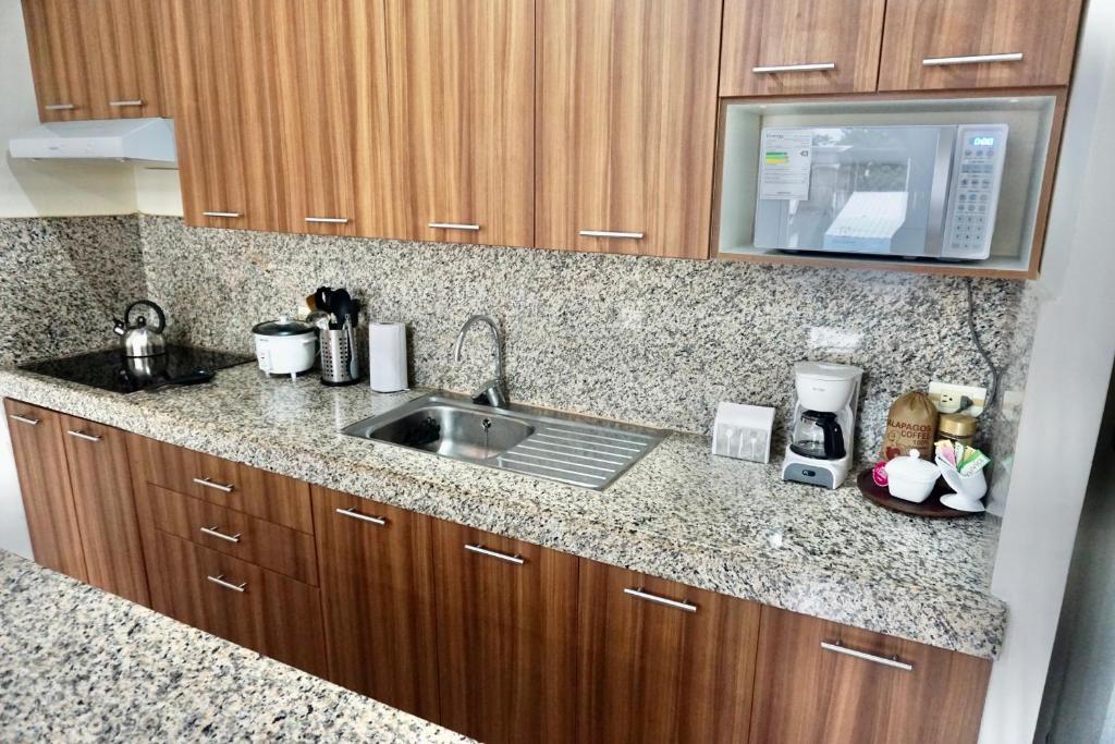 Garzota Suites Airport - 5