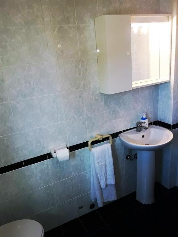 Apartment in Sukosan with sea view, terrace, Wi-Fi (4813-2) photo