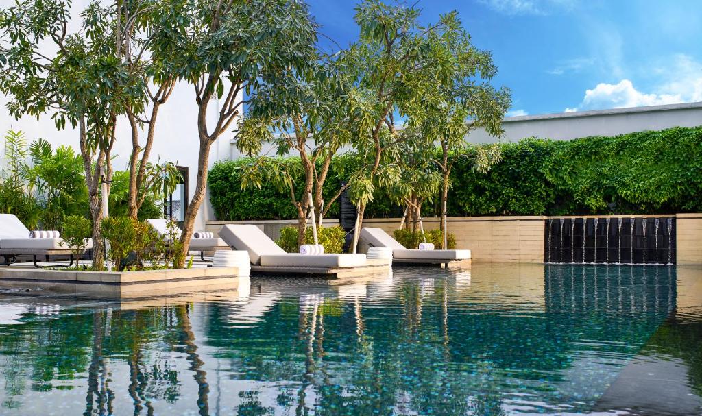 プルマン バンドン グランド セントラル (Pullman Bandung Grand Central) スイミングプール