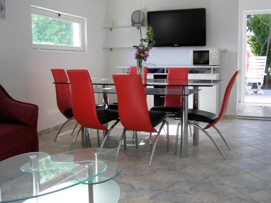 Apartment in Preko with sea view, terrace, air conditioning, Wi-Fi (4568-6), Preko