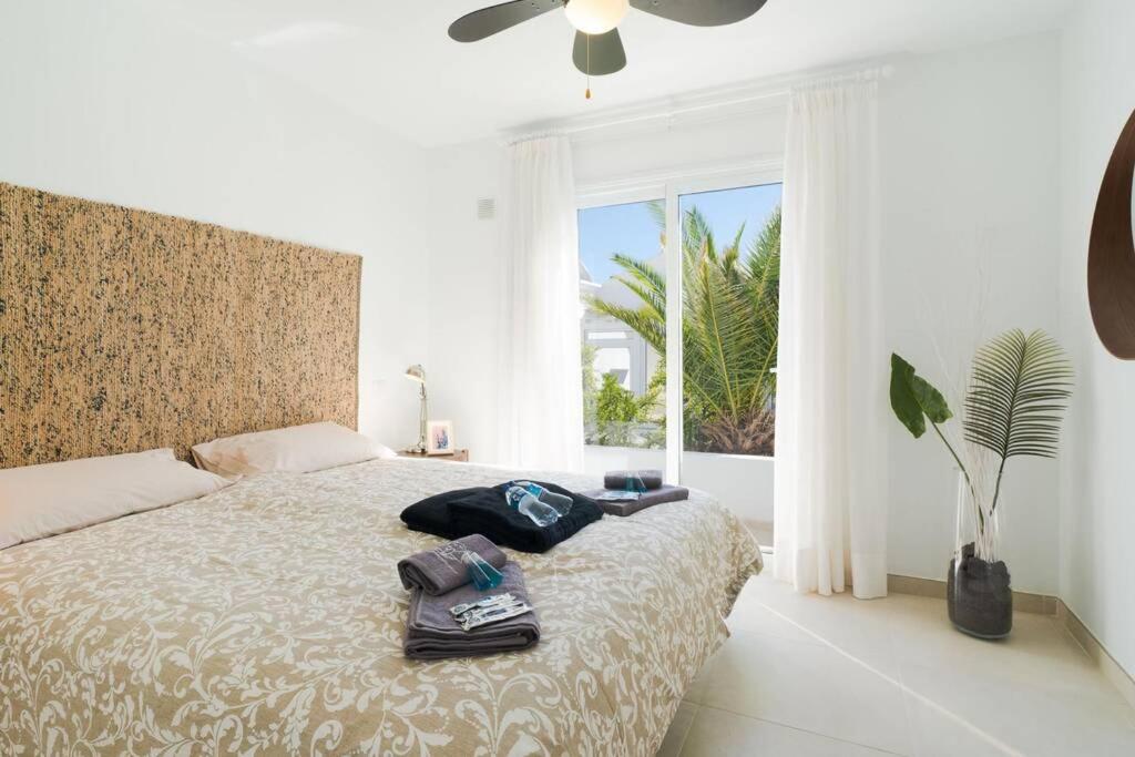 Luxurious Bungalow A2 in a quiet complex with pool 100m from the sea 전경