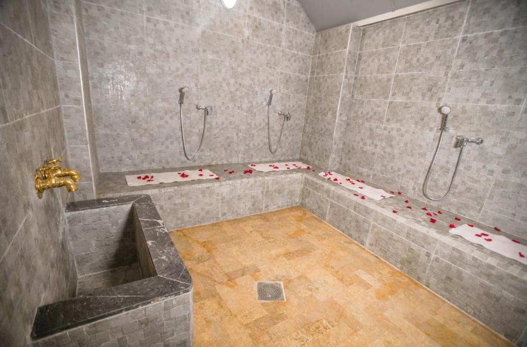 Steamroom