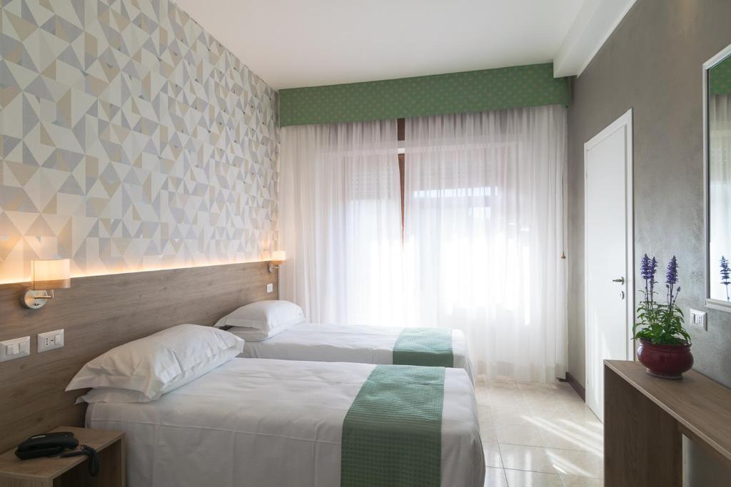 Hotel Pacific Photo 49