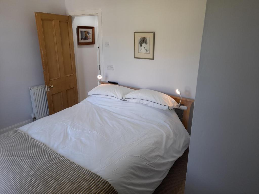 Burntisland Garden Apartment, Fife - 40 mins to Edinburgh
