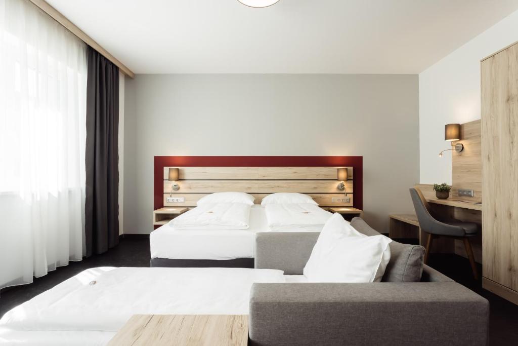 Hotel Smart Liv'in — Hotel in Böheimkirchen