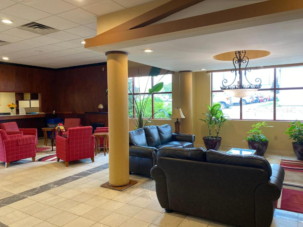 Quality Inn Airport Buffalo photo