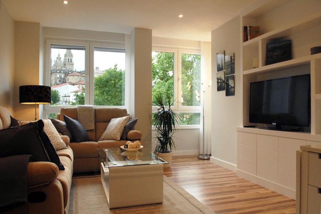 Silver Home - 2