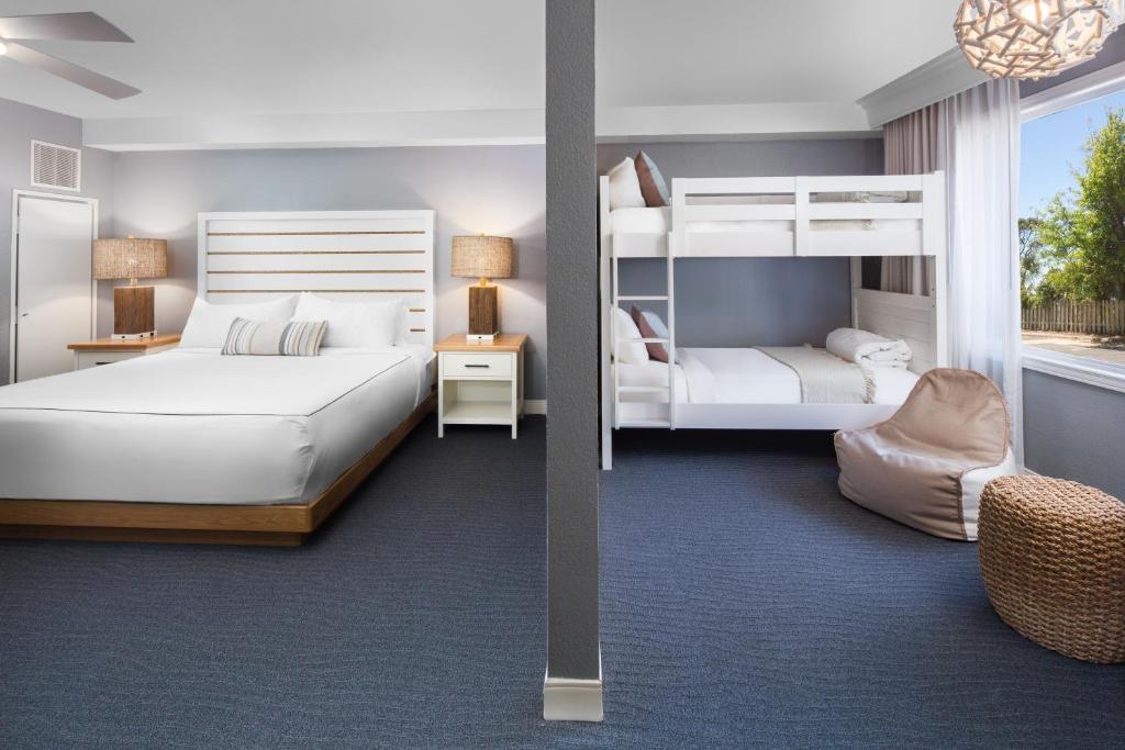 The Beach House A Holiday Inn Resort Photo 20