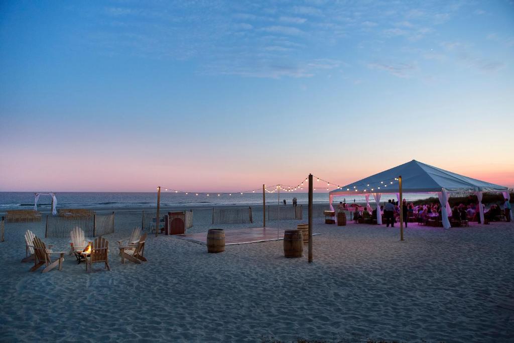 The Beach House A Holiday Inn Resort Photo 24