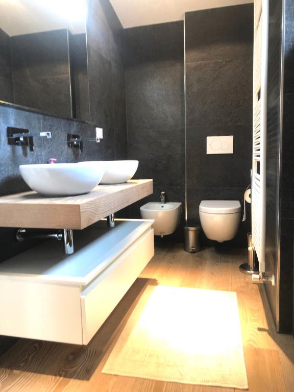 Remarkable 4-Bed Villa in Bellano - 3