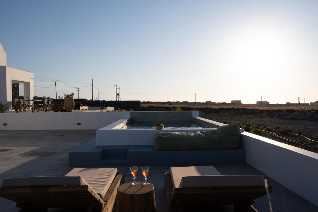 Oia Kissiri - private pool villas photo