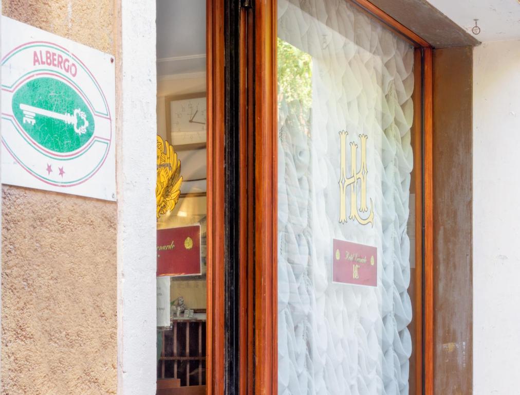 Hotel Leonardo photo