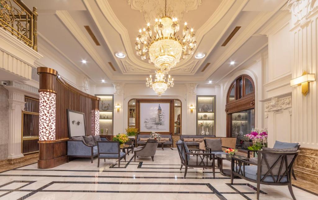 MARIGOLD HOTEL DALAT