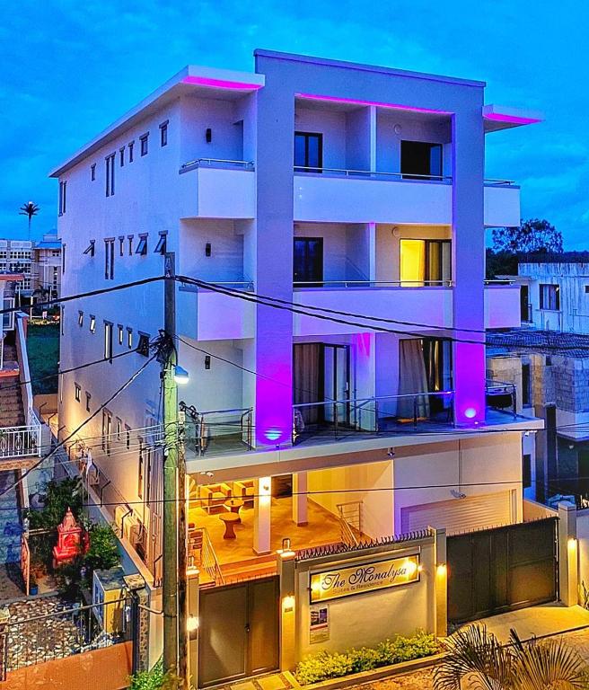 The Monalysa Suites & Residence, Grand Bay