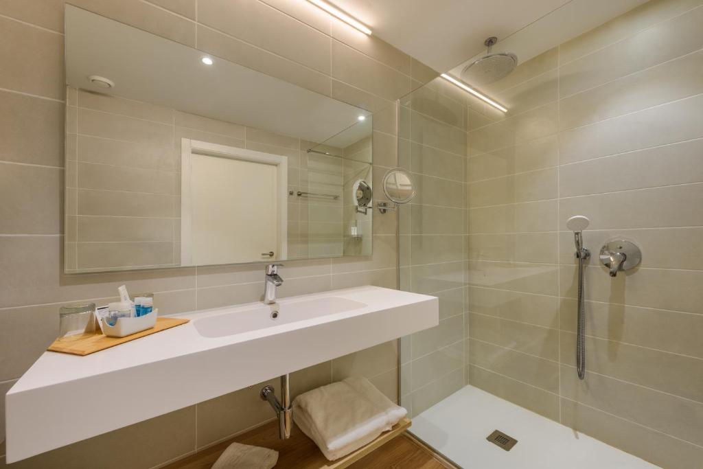 Son Corb Boutique Hotel — Hotel rooms in Cala Bona, Balearic Islands