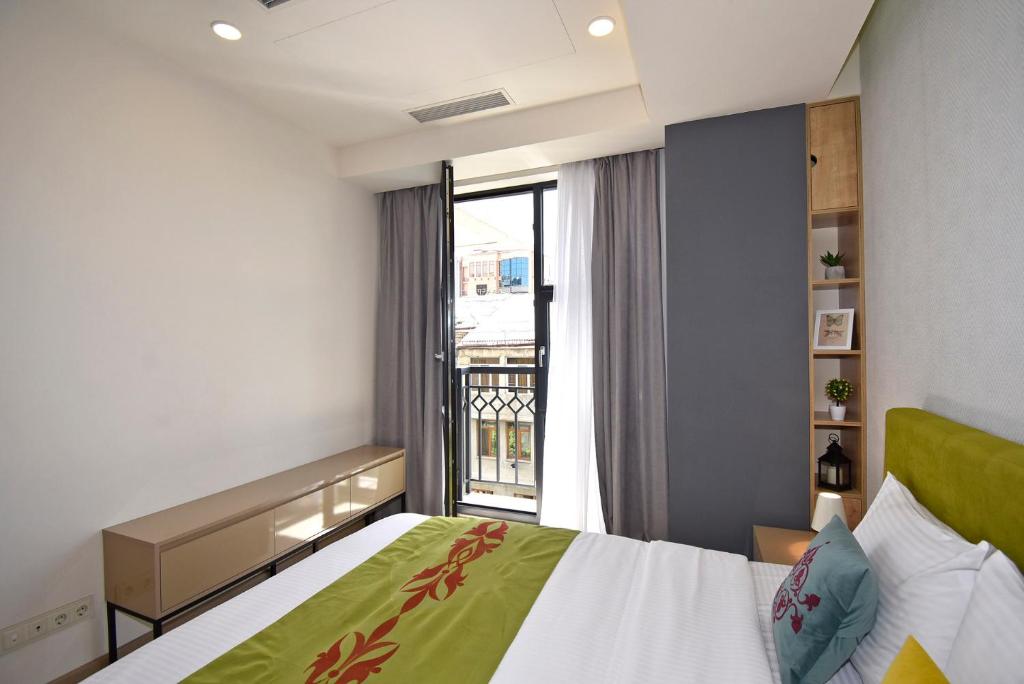 Home4you Apartments on Koghbatsi photo