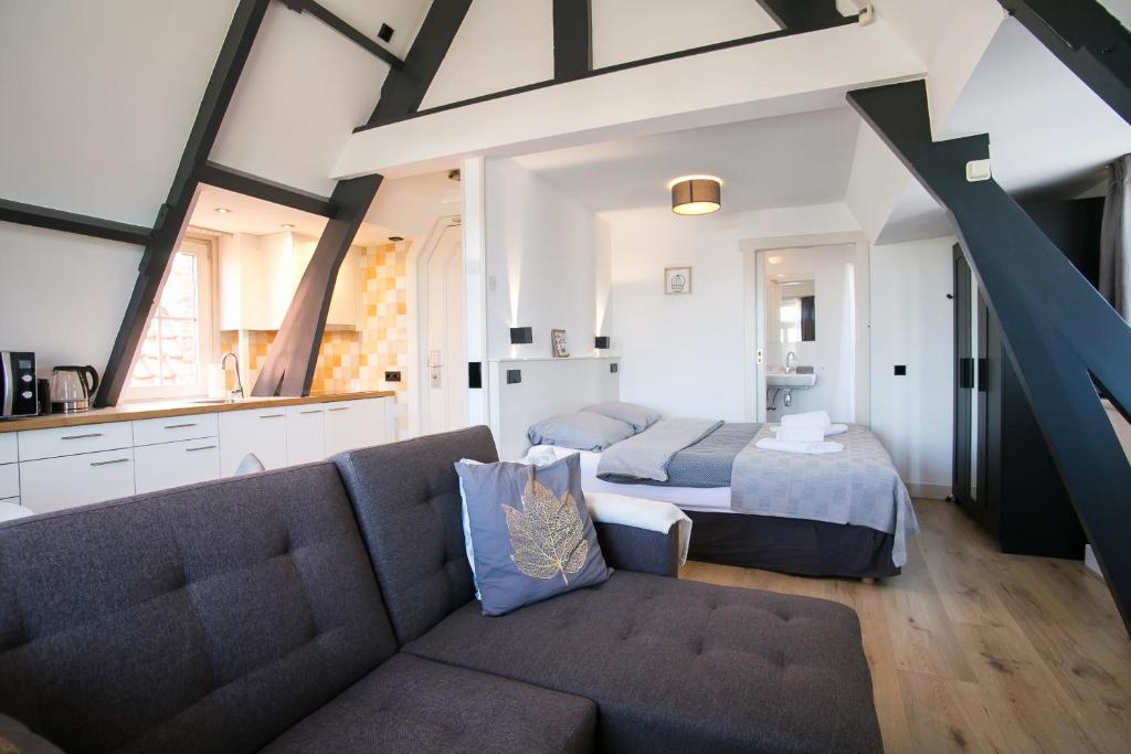 Four Star Apartments - Berkenbosch Blokstraat — Hotel in The Hague