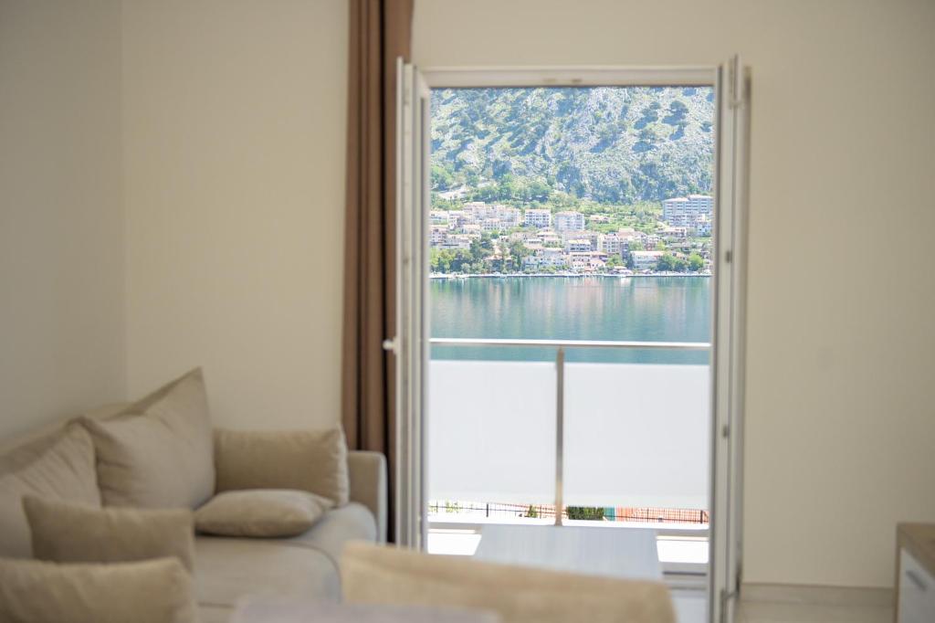 Apartments Seaview Estate Radovic - 4