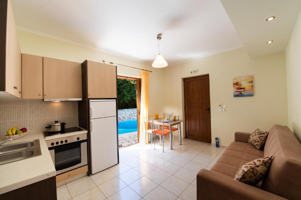 DELPHINUS VILLAS-Villa Nefeli photo
