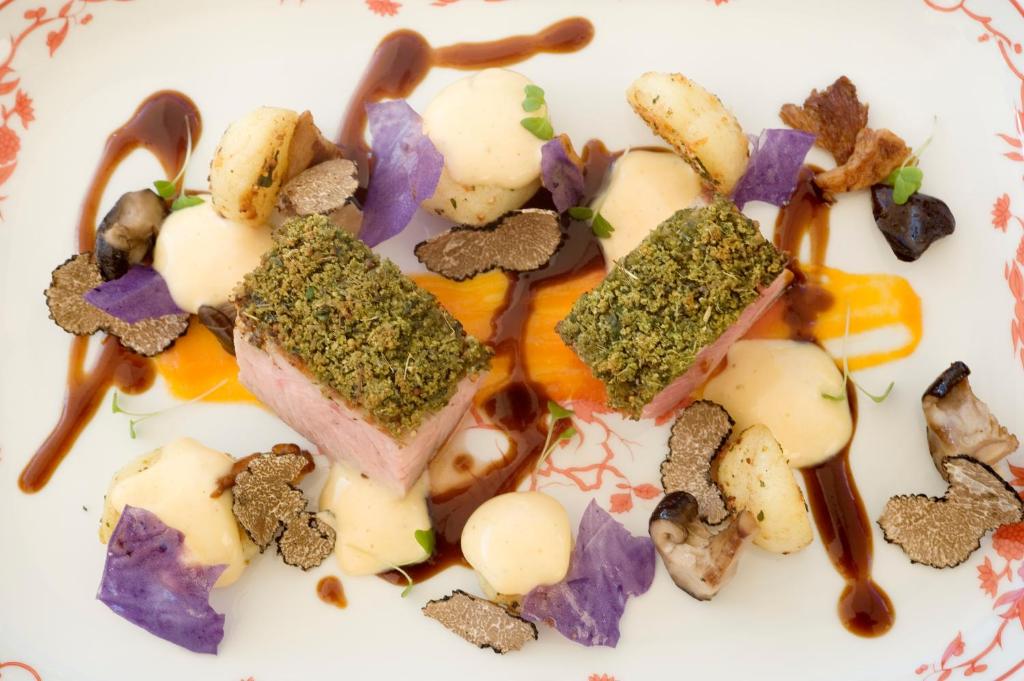 Cap Rocat, a Small Luxury Hotel of the World — Restaurant & bars in Cala Blava, Balearic Islands