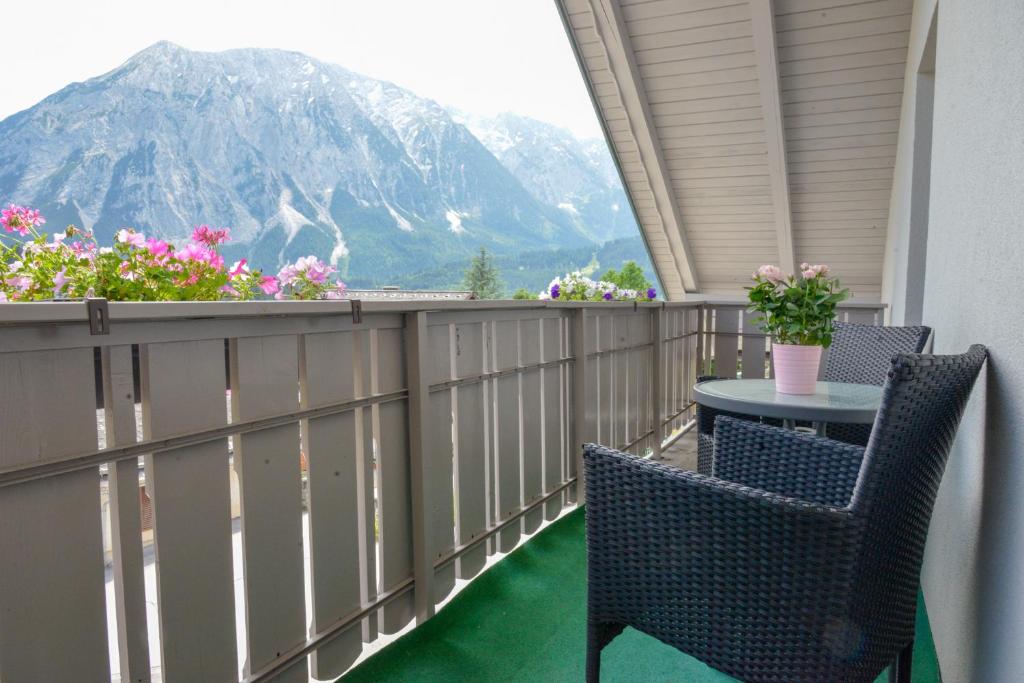 Alpine Appartement Top 8 by AA Holiday Homes - 2