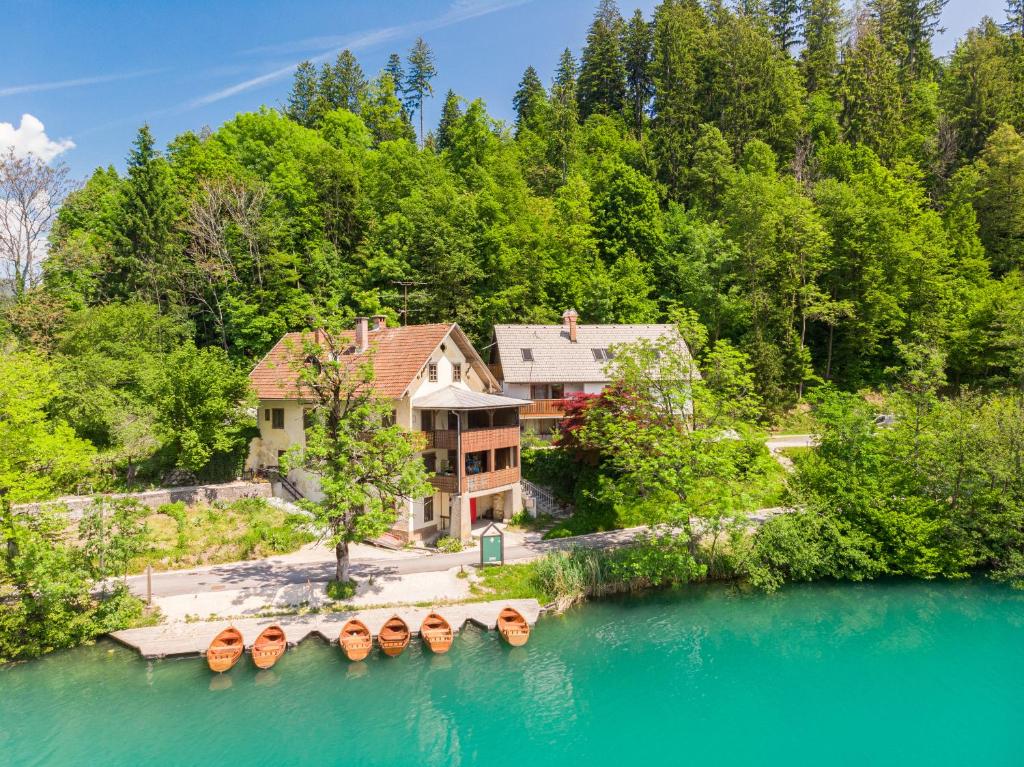 Lake Bled Apartments — Hotel in Bled