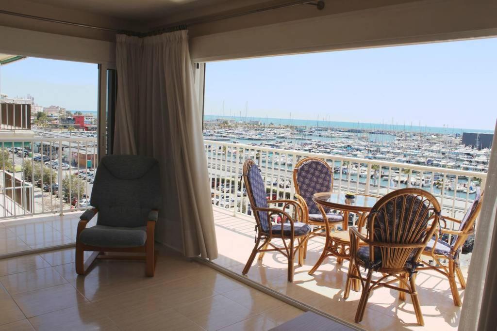 APARTAMENTO EN PRIMERA LINEA DE PLAYA CON INCREIBLES VISTAS - 3