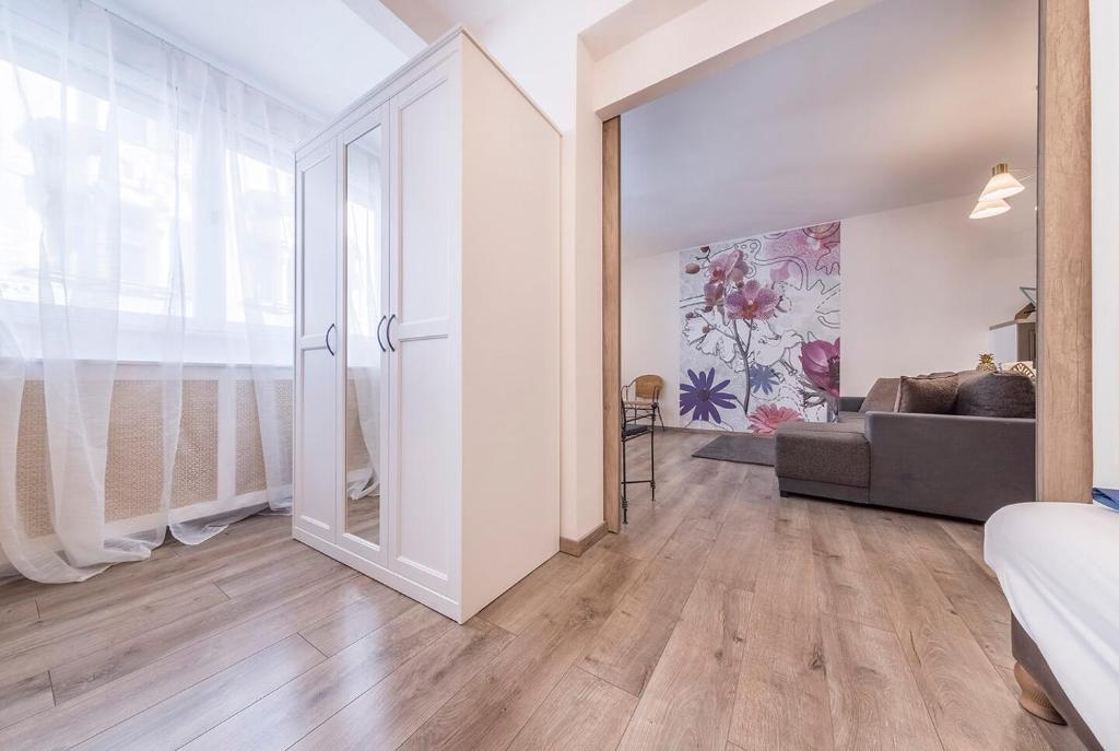 SANDRA APARTMENT CLOSE TO CHAIN BRIDGE photo