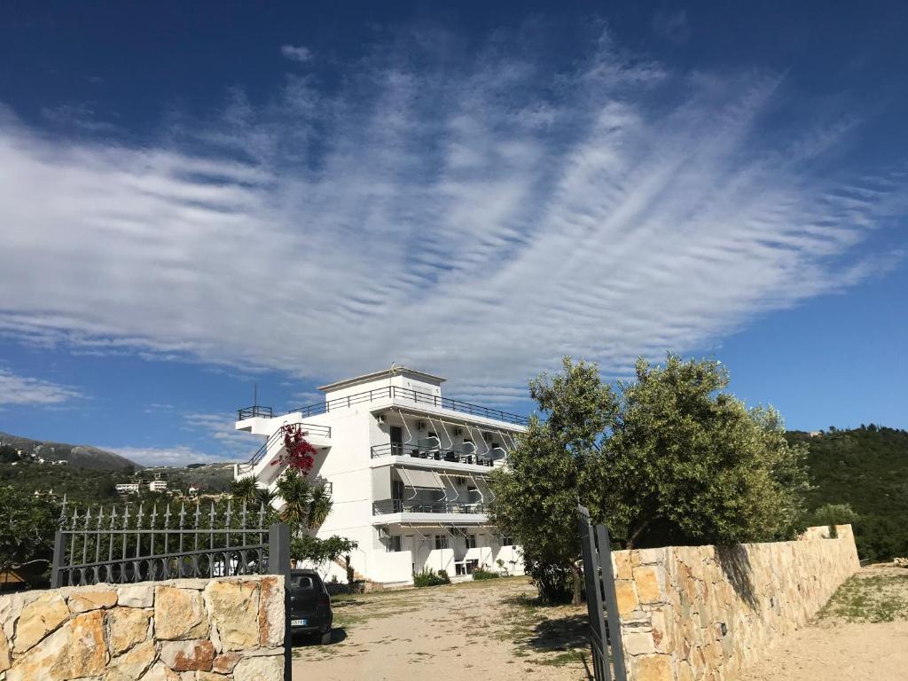 Villa Calliope — Hotel in Vlora