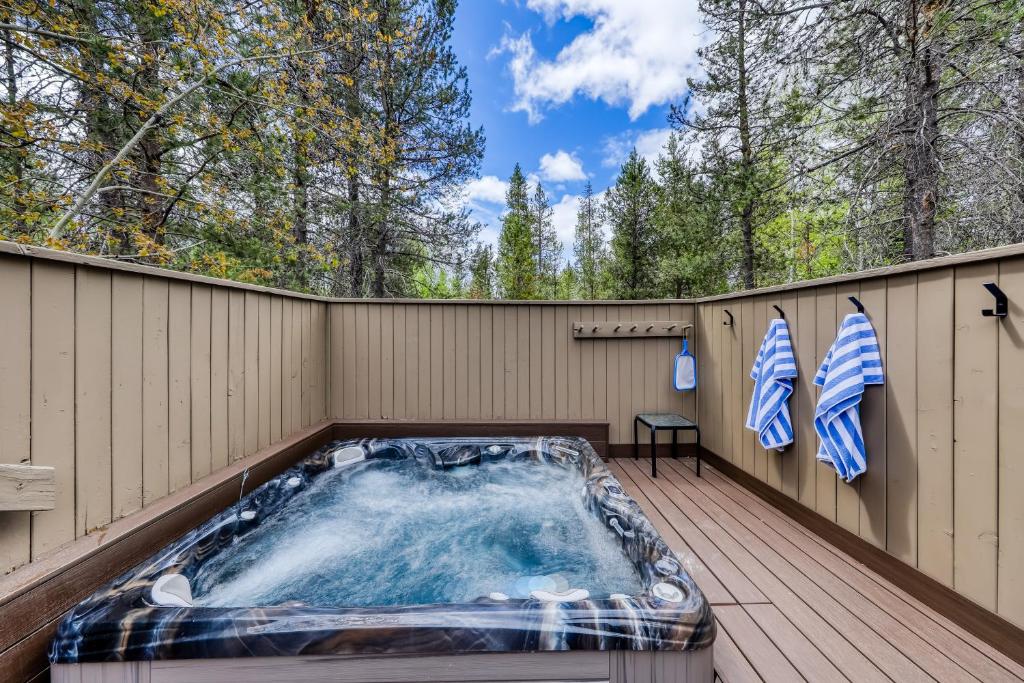 6 Red Cedar, Sunriver