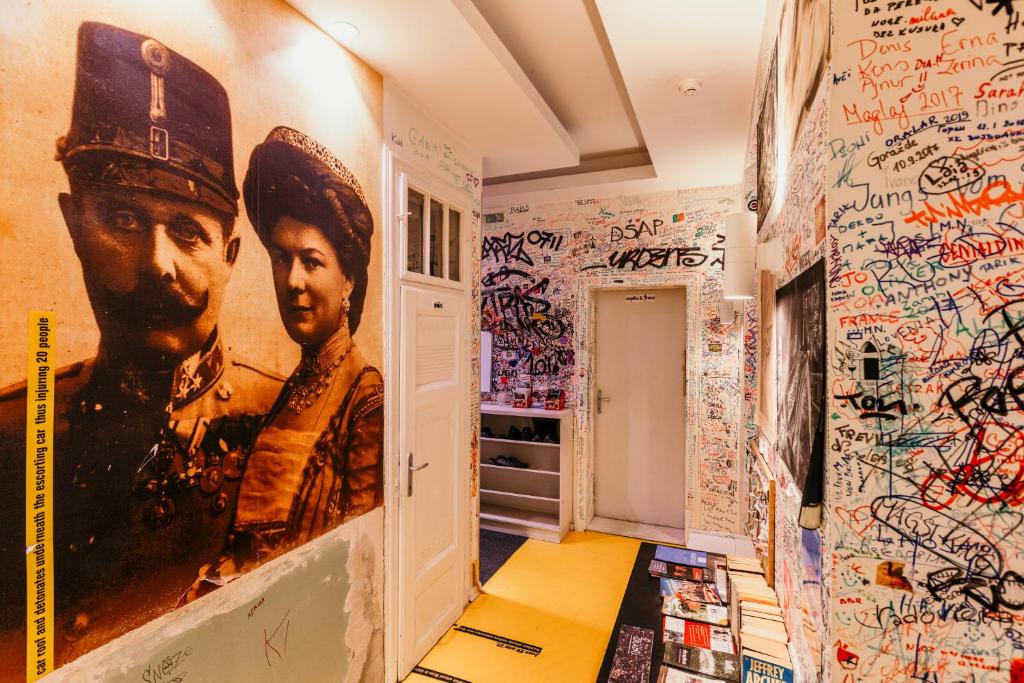 Hostel Franz Ferdinand photo