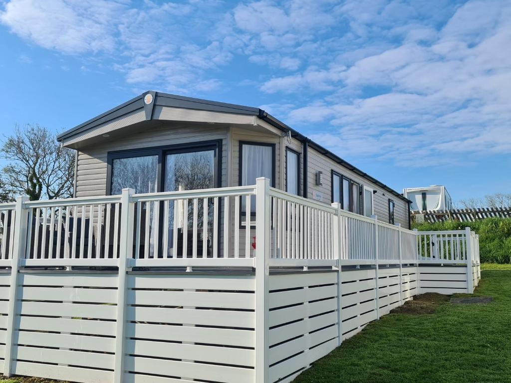 Mawgan Pads, Crantock photo 6