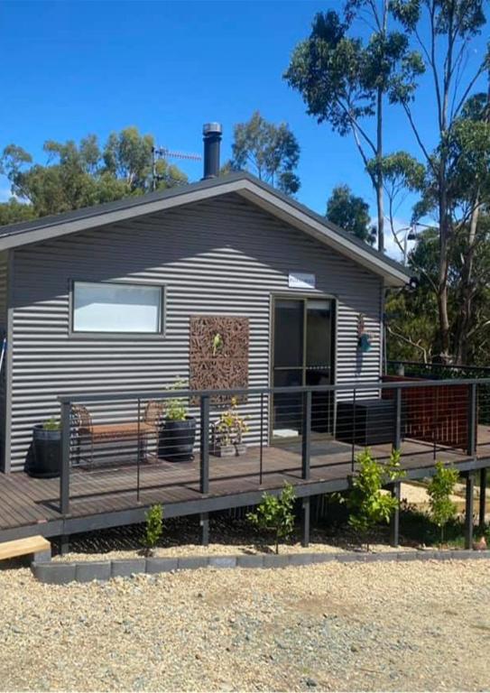 Relax Break - Bazza's Shack, White Beach