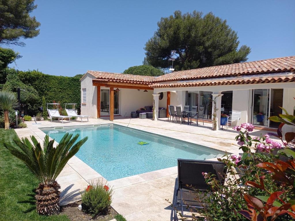 Villa au calme le brusc - 1