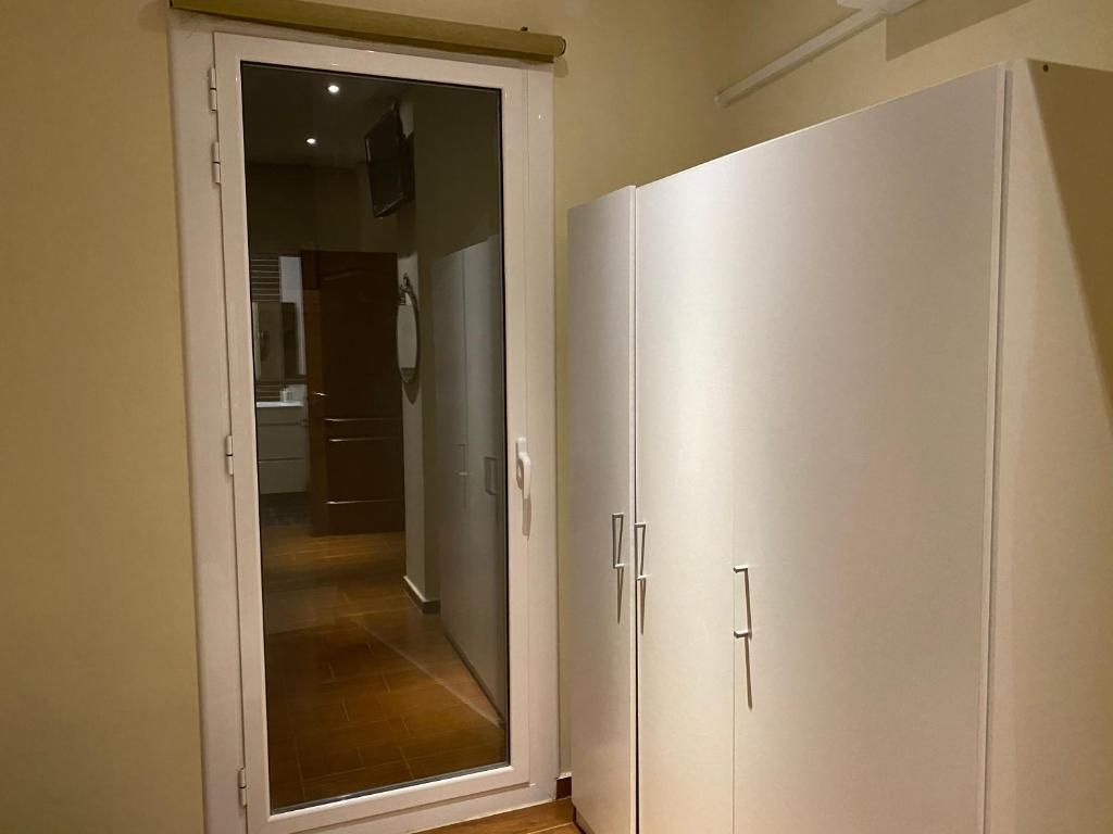 Hostal Granvia 628 photo