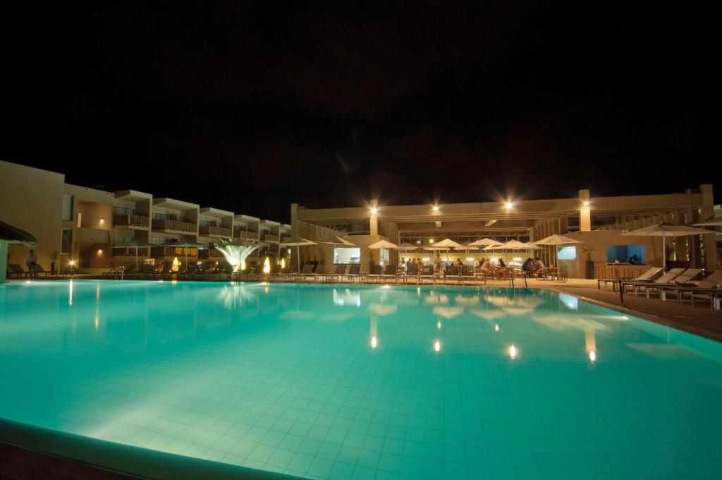Oasis Salinas Sea — Swimming pool in Santa Maria